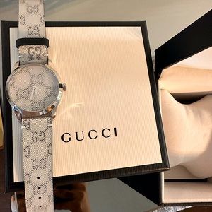 Gucci G-timeless holo strap watch 38 mm